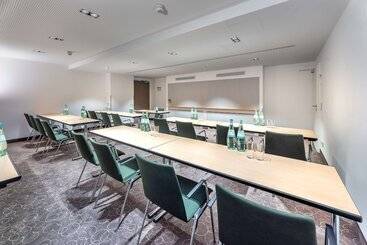 هتل Park Inn By Radisson Nurnberg