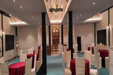 酒店 Polo Floatel Kolkata