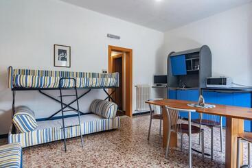 هتل Residenza Adelaide