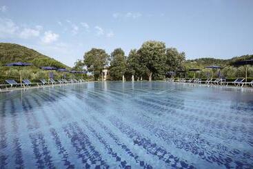 هتل Residenza Sant’anna Del Volterraio