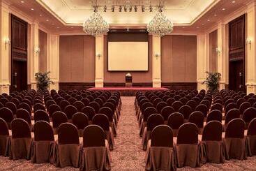 هتل Sofitel Angkor Phokeethra Golf & Spa Resort