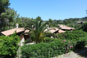 هتل Tenuta Molino Di Mare