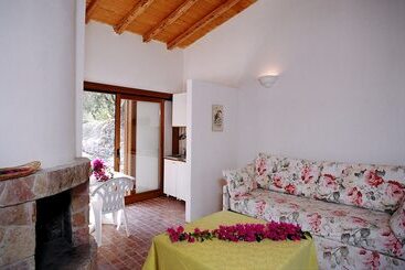 هتل Tenuta Molino Di Mare