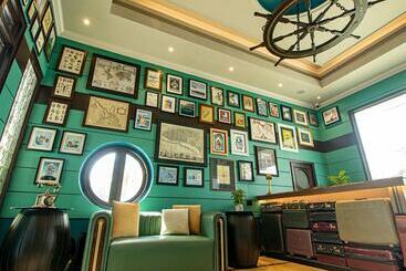 酒店 Polo Floatel Kolkata