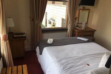هتل The Leeson Lodge