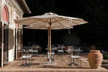 هتل Villa Campomaggio Resort & Spa