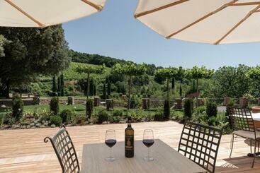 هتل Villa Campomaggio Resort & Spa