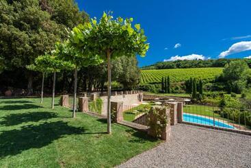 هتل Villa Campomaggio Resort & Spa