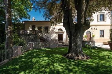 هتل Villa Campomaggio Resort & Spa