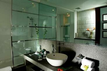 هتل Villa Rotana