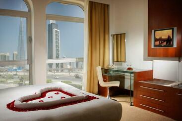 هتل Villa Rotana
