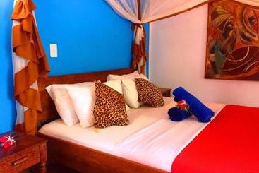 هتل Waikiki Zanzibar Resort