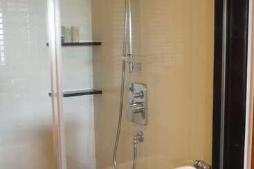 هتل Woodlands Suites Serviced Residences Sha Extra Plus