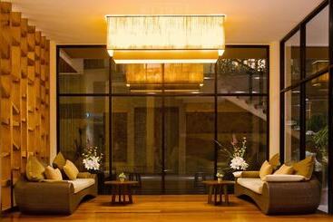 Peach Blossom Resort & Pool Villa   Sha Plus