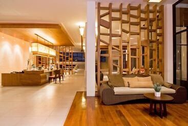 Peach Blossom Resort & Pool Villa   Sha Plus