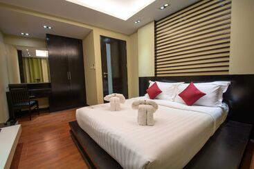 Peach Blossom Resort & Pool Villa   Sha Plus