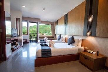 Peach Blossom Resort & Pool Villa Sha Plus