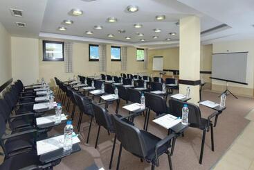 Rhodopi Home Hotel Chepelare   Half Board & Wellness