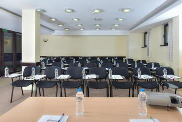 Rhodopi Home Hotel Chepelare   Half Board & Wellness
