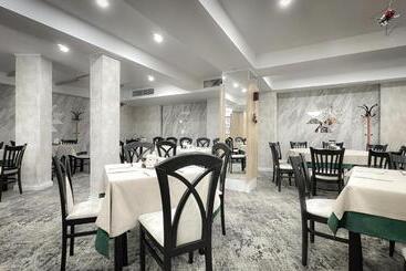Rhodopi Home Hotel Chepelare   Half Board & Wellness