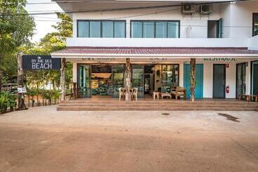 هاستل By The Sea Koh Mak Boutique Guesthouse