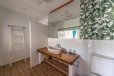 هاستل By The Sea Koh Mak Boutique Guesthouse