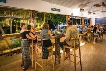 هاستل By The Sea Koh Mak Boutique Guesthouse