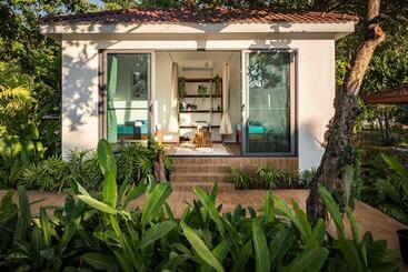 هاستل By The Sea Koh Mak Boutique Guesthouse