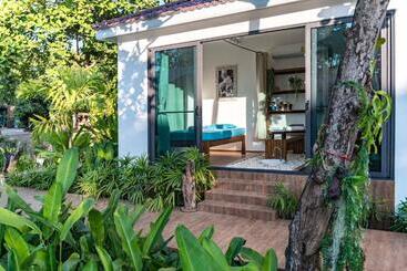 هاستل By The Sea Koh Mak Boutique Guesthouse