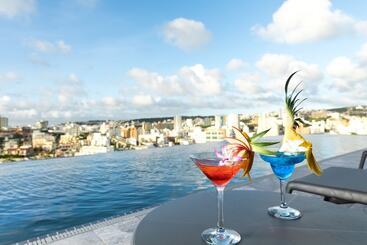 هتل Hewitt Resort Naha