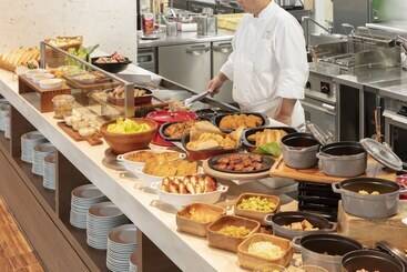 هتل Hewitt Resort Naha