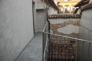 تختخواب و صبحانه Palazzo Belli