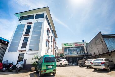 هتل Alt Complex By Oyo Rooms