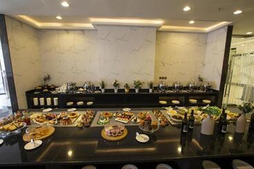 Time Onyx Hotel Apartments