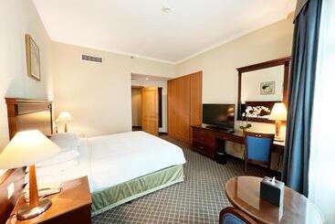 Swissotel Al Murooj Dubai