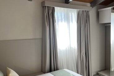 Az Hotel San Valero