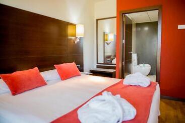 Hospedium Hotel Valles De Gredos Golf - Talayuela