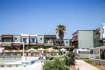 Ampelia Seaside Resort By Estia - Gennadi