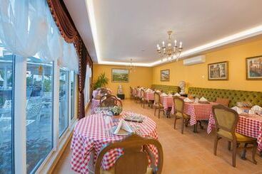 Antique Roman Palace Museum Hotel   Adults Only Ultra All Inclusive