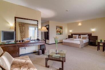 هتل Bansko Spa & Holidays   Free Parking