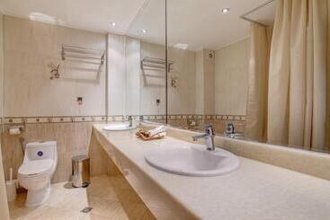 هتل Bansko Spa & Holidays   Free Parking