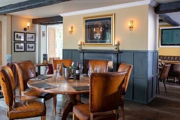هتل Broom Hall Inn