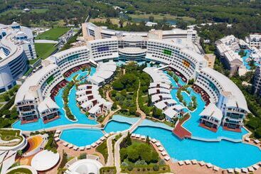 هتل Cornelia Diamond Golf Resort & Spa