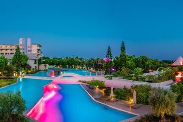 هتل Cornelia Diamond Golf Resort & Spa