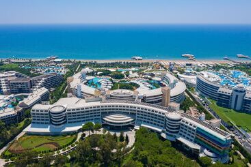 هتل Cornelia Diamond Golf Resort & Spa