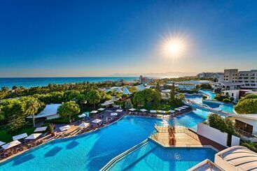 هتل Cornelia Diamond Golf Resort & Spa