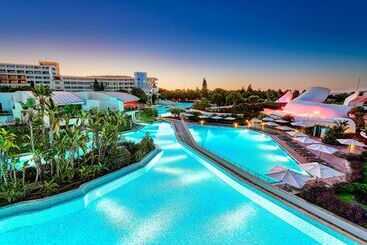 هتل Cornelia Diamond Golf Resort & Spa