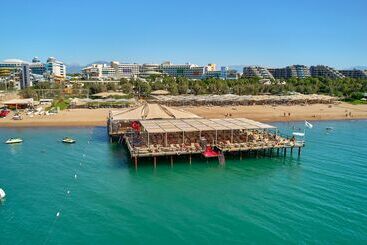 هتل Cornelia Diamond Golf Resort & Spa