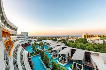 هتل Cornelia Diamond Golf Resort & Spa