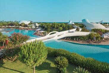 هتل Cornelia Diamond Golf Resort & Spa